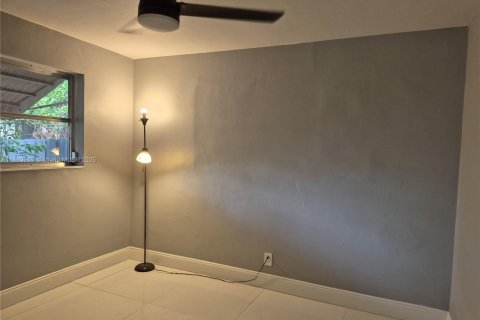 Villa ou maison à louer à Dania Beach, Floride: 3 chambres, 164.34 m2 № 1924632 - photo 14