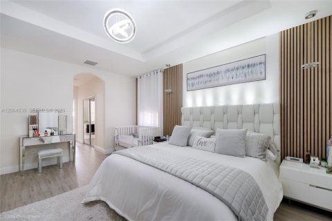 Casa en venta en Doral, Florida, 4 dormitorios, 236.71 m2 № 2289152 - foto 14