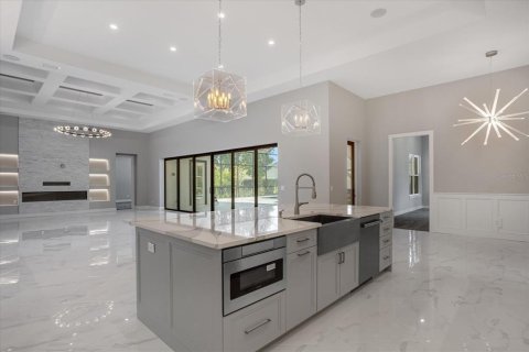Casa en venta en Sanford, Florida, 4 dormitorios, 373.84 m2 № 1044357 - foto 4