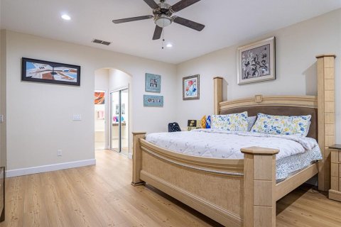 Casa en venta en Sorrento, Florida, 4 dormitorios, 309.92 m2 № 1913663 - foto 20