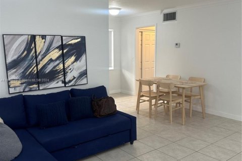 Copropriété à vendre à Hallandale Beach, Floride: 1 chambre, 64.1 m2 № 1753990 - photo 3