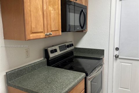 Copropriété à vendre à Hallandale Beach, Floride: 1 chambre, 64.1 m2 № 1753990 - photo 22