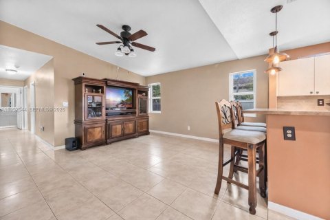 Купить виллу или дом в Майами, Флорида 4 спальни, 179.77м2, № 2007460 - фото 10