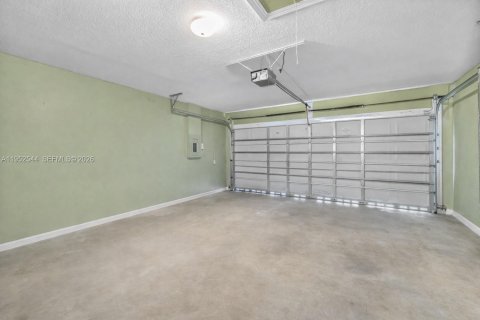 Купить виллу или дом в Майами, Флорида 4 спальни, 179.77м2, № 2007460 - фото 25