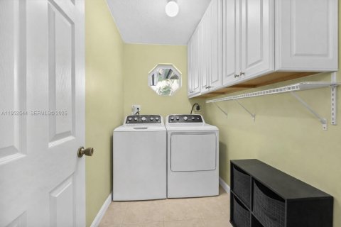 Купить виллу или дом в Майами, Флорида 4 спальни, 179.77м2, № 2007460 - фото 20