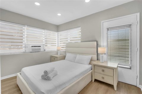 Appartement à louer à Bay Harbor Islands, Floride: 2 chambres, 92.9 m2 № 2184549 - photo 8