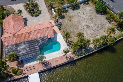 Terreno en venta en Saint Petersburg, Florida № 1905996 - foto 4