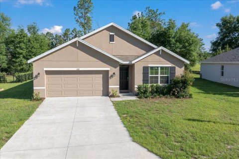 House in Ocala, Florida 4 bedrooms, 169.83 sq.m. № 1740362 - photo 1