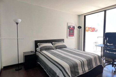Condo in Miami, Florida, 3 bedrooms № 1964928 - photo 29