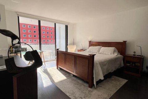 Condo in Miami, Florida, 3 bedrooms № 1964928 - photo 24