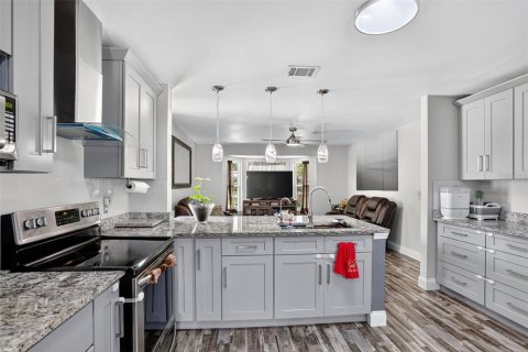 Casa en venta en Kissimmee, Florida, 4 dormitorios, 191.47 m2 № 1852814 - foto 10