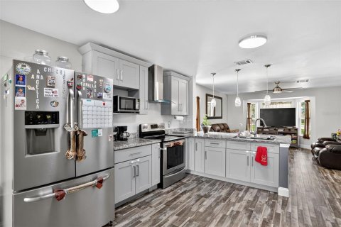 Casa en venta en Kissimmee, Florida, 4 dormitorios, 191.47 m2 № 1852814 - foto 9