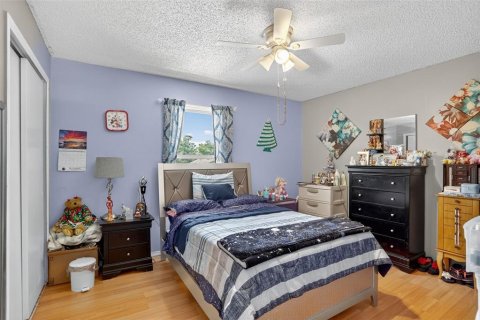Casa en venta en Kissimmee, Florida, 4 dormitorios, 191.47 m2 № 1852814 - foto 27