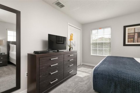 Townhouse in Kissimmee, Florida 5 bedrooms, 188.03 sq.m. № 1433620 - photo 16