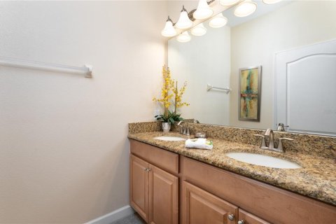 Townhouse in Kissimmee, Florida 5 bedrooms, 188.03 sq.m. № 1433620 - photo 20