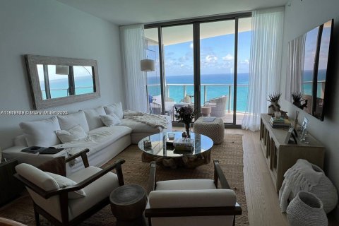 Condominio en alquiler en Sunny Isles Beach, Florida, 2 dormitorios, 134.43 m2 № 1895533 - foto 3