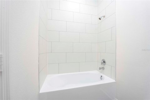Купить виллу или дом в Эстатула, Флорида 8 комнат, 130.16м2, № 1522786 - фото 17