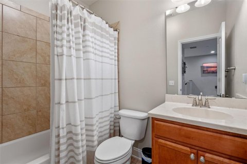 Casa en venta en Clermont, Florida, 4 dormitorios, 279.82 m2 № 1886480 - foto 29