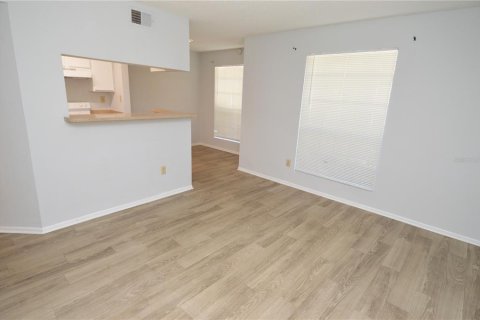 Condominio en alquiler en Tampa, Florida, 1 dormitorio, 57.79 m2 № 1914732 - foto 13
