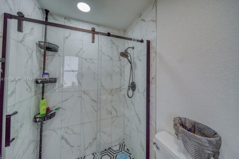 Купить виллу или дом в Кейп-Корал, Флорида 3 спальни, 112.69м2, № 2026695 - фото 28