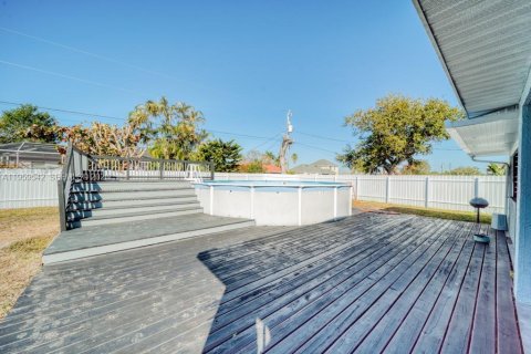 Купить виллу или дом в Кейп-Корал, Флорида 3 спальни, 112.69м2, № 2026695 - фото 27