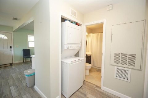 Villa ou maison à louer à Tampa, Floride: 3 chambres, 97.92 m2 № 2405088 - photo 23