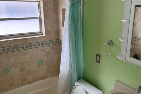 Condominio en venta en New Port Richey, Florida, 2 dormitorios, 82.5 m2 № 1538542 - foto 11