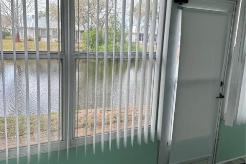 Condominio en venta en New Port Richey, Florida, 2 dormitorios, 82.5 m2 № 1538542 - foto 2