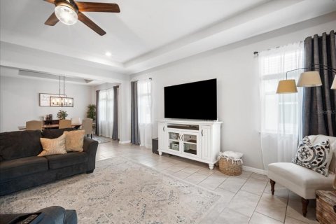 House in Brandon, Florida 4 bedrooms, 259.94 sq.m. № 1784376 - photo 6
