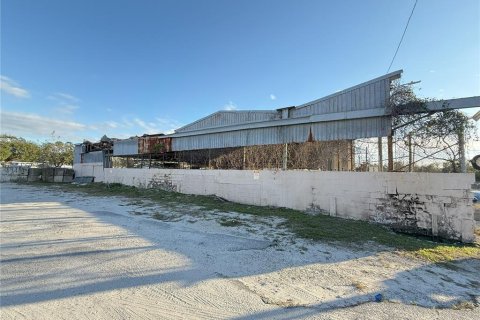 Commercial property in Tampa, Florida 1233 sq.m. № 1520067 - photo 8