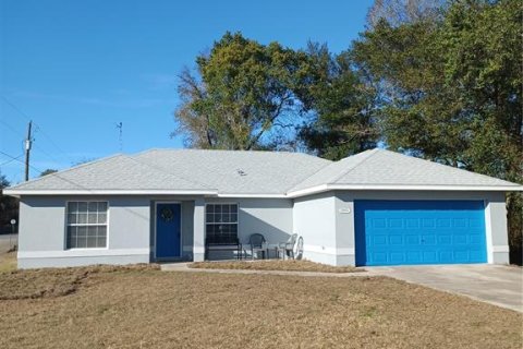 House in Summerfield, Florida 3 bedrooms, 129.41 sq.m. № 2285440