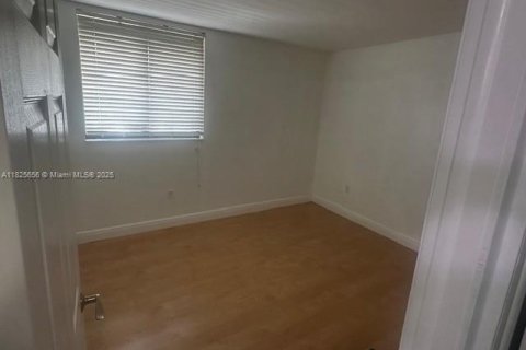 Condominio en venta en Miami, Florida, 2 dormitorios, 98.85 m2 № 1794065 - foto 4