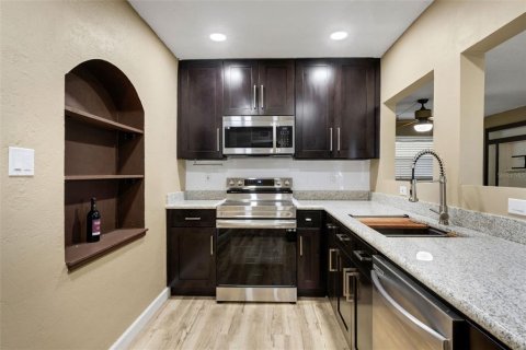 House in Port Charlotte, Florida 3 bedrooms, 122.82 sq.m. № 1840005 - photo 16