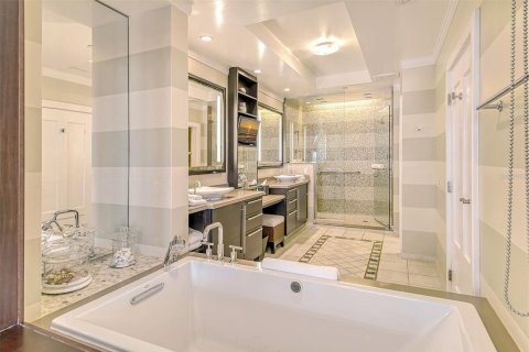 Купить кондоминиум в Сарасота, Флорида 9 комнат, 228.54м2, № 1350097 - фото 24