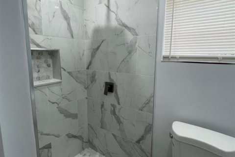 House in Fort Lauderdale, Florida 3 bedrooms, 89 sq.m. № 2083002 - photo 10