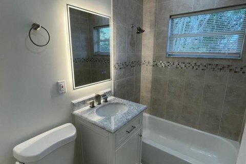 House in Fort Lauderdale, Florida 3 bedrooms, 89 sq.m. № 2083002 - photo 9
