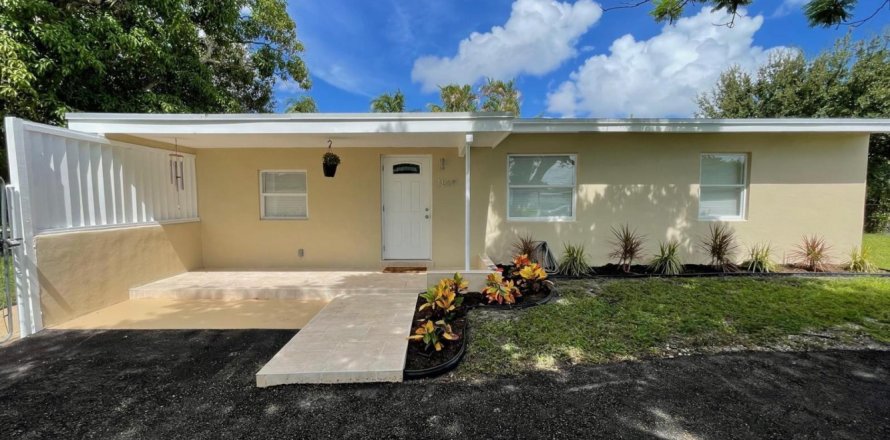 House in Fort Lauderdale, Florida 3 bedrooms, 89 sq.m. № 2083002