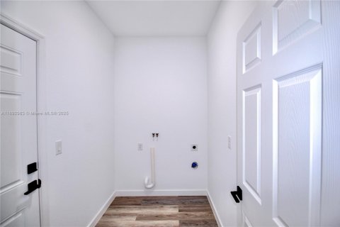 Casa en venta en Lake Placid, Florida, 3 dormitorios, 124.49 m2 № 1946703 - foto 29