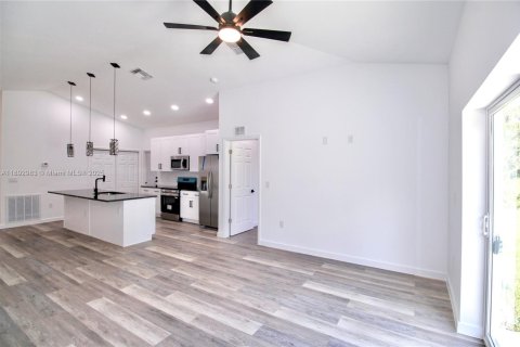 Casa en venta en Lake Placid, Florida, 3 dormitorios, 124.49 m2 № 1946703 - foto 14