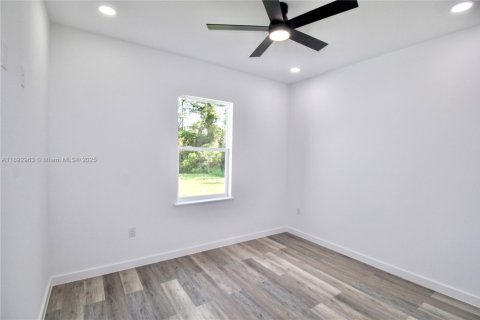 Casa en venta en Lake Placid, Florida, 3 dormitorios, 124.49 m2 № 1946703 - foto 27