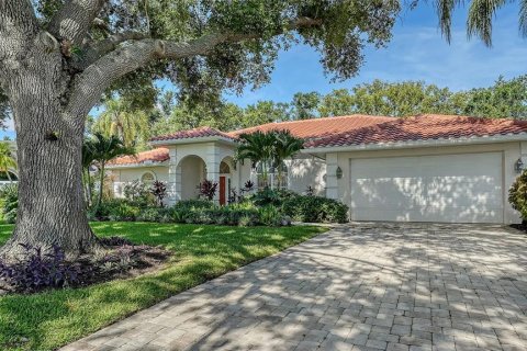 House in Sarasota, Florida 3 bedrooms, 188.87 sq.m. № 1831695 - photo 21