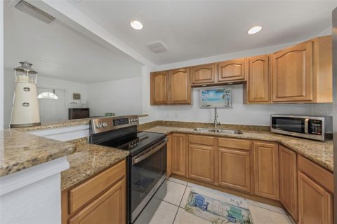 Villa ou maison à vendre à Saint Petersburg, Floride: 3 chambres, 106.84 m2 № 2095624 - photo 11