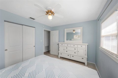 Villa ou maison à vendre à Saint Petersburg, Floride: 3 chambres, 106.84 m2 № 2095624 - photo 15
