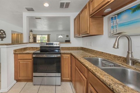 Villa ou maison à vendre à Saint Petersburg, Floride: 3 chambres, 106.84 m2 № 2095624 - photo 13