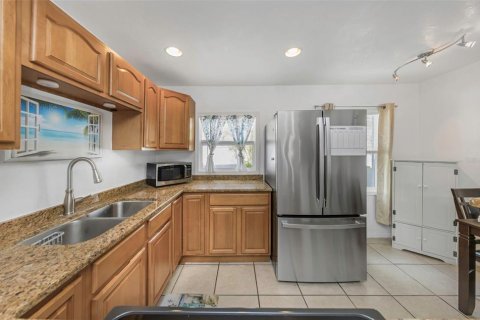 Villa ou maison à vendre à Saint Petersburg, Floride: 3 chambres, 106.84 m2 № 2095624 - photo 12