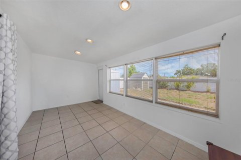 Villa ou maison à vendre à Saint Petersburg, Floride: 3 chambres, 106.84 m2 № 2095624 - photo 8