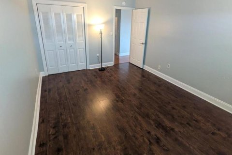 Condominio en alquiler en Pinellas Park, Florida, 2 dormitorios, 98.01 m2 № 1910438 - foto 10