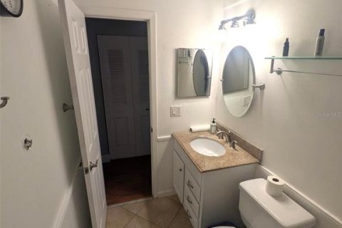 Condominio en alquiler en Pinellas Park, Florida, 2 dormitorios, 98.01 m2 № 1910438 - foto 11