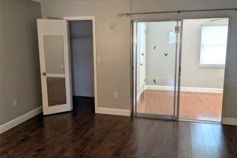 Condominio en alquiler en Pinellas Park, Florida, 2 dormitorios, 98.01 m2 № 1910438 - foto 6