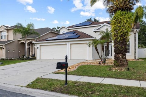 House in Land O' Lakes, Florida 4 bedrooms, 215.16 sq.m. № 2208733 - photo 4